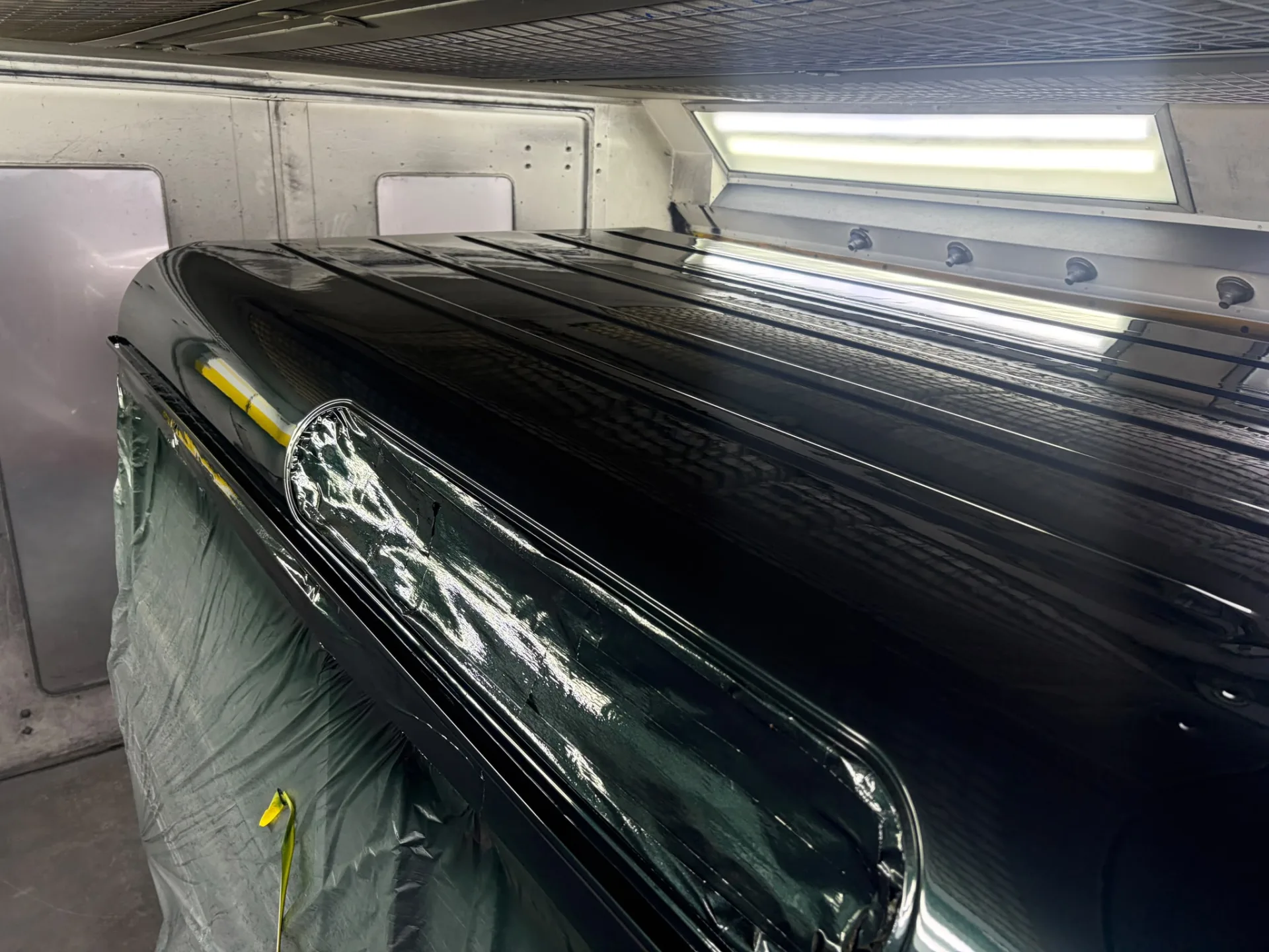 Land Rover Roof Paint Repair and Respray in Surrey